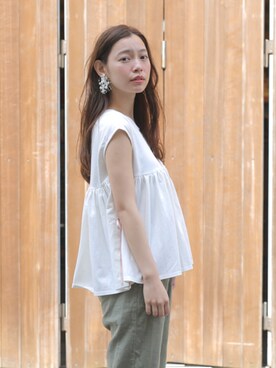 「PURのアイテム」を使った、阿久津ゆりえさん（レディース・167cm）の春コーディネート