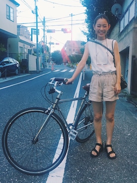 「ISOOK（アイスー）のアイテム（オールインワン・サロペット）」を使った、阿久津ゆりえさん（レディース・167cm）の夏コーディネート