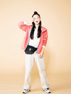 「CHUMS（チャムス）のアイテム（ジャケット/アウター）」を使った、阿久津ゆりえさん（レディース・167cm）の春コーディネート