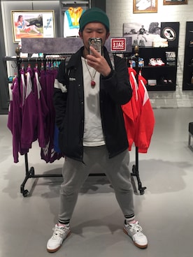 「アイテム（アクセサリー、レッド系）」を使った、シャーマンキングさん（メンズ・175cm）の春コーディネート