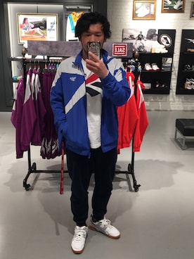 「スタッフコーデ」｜「アイテム（ナイロンジャケット）」を使った、シャーマンキングさん（メンズ・175cm）の春コーディネート