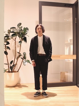 「ノーカラー」｜「アイテム（腕時計）」を使った、hiro.jpさん（メンズ・171cm）の冬コーディネート