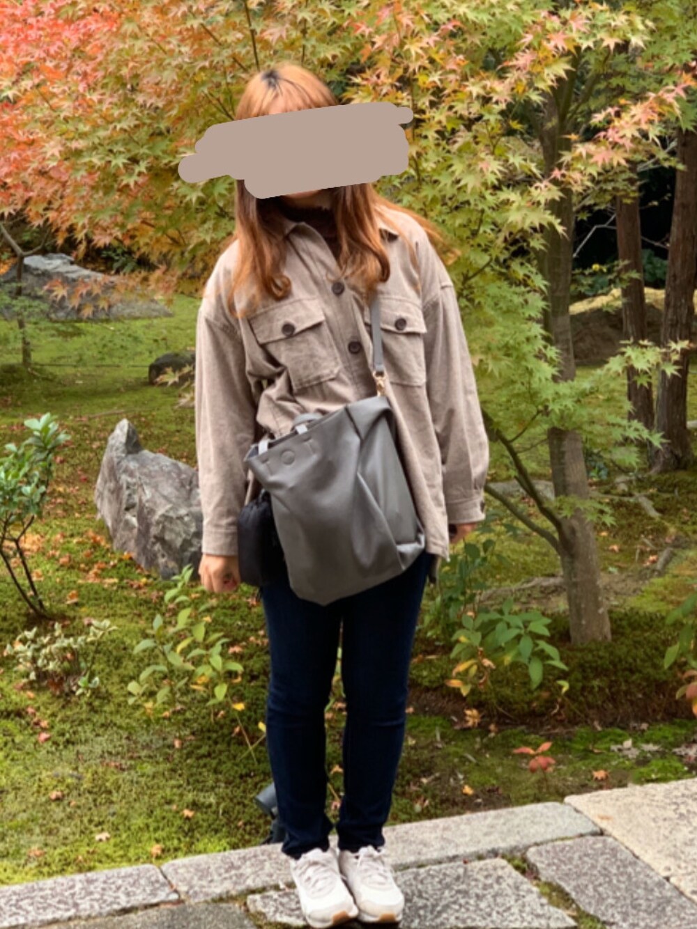 「monica  selectのアイテム（ショルダーバッグ、グレー系）」を使った、🌝さん（レディース・161cm）の春コーディネートの1枚目の写真