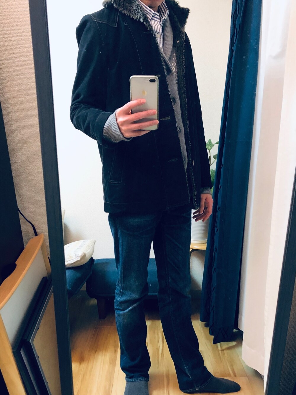「Levi'sのアイテム（その他アウター、ブラック系）」を使った、greswoさん（メンズ・176cm）の冬コーディネートの1枚目の写真