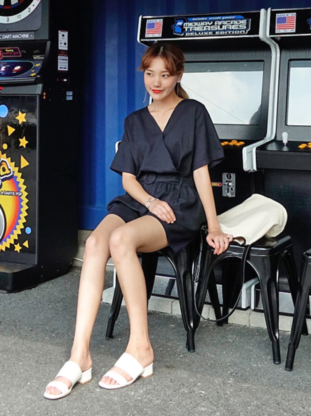 「シンプル、サロペット、オールインワン、ガーリー、プチプラ、ootd、daily look、オトナカジュアル、韓国ブランド、韓国ファッション」｜「リネンショートジャンプスーツ （つなぎ/オールインワン、ブルー系）」を使った、luvluvme.jpさん（レディース・166cm）の夏コーディネートの1枚目の写真