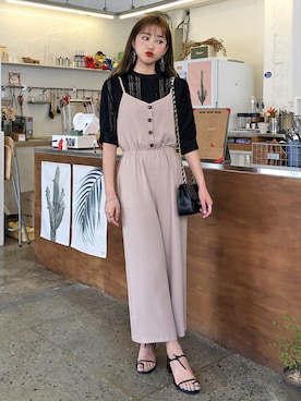 「アイテム（つなぎ/オールインワン、ベージュ系）」を使った、luvluvme.jpさん（レディース・165cm）の春コーディネート