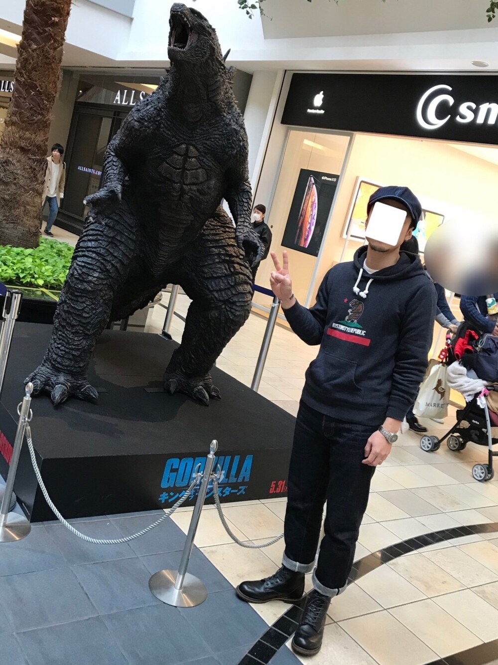 「アメカジ、RED WING、ららぽーとTOKYO-BAY」｜「ETERNALのアイテム（ハンチング/ベレー帽、ブルー系）」を使った、4'sさん（メンズ・173cm）の春コーディネートの1枚目の写真