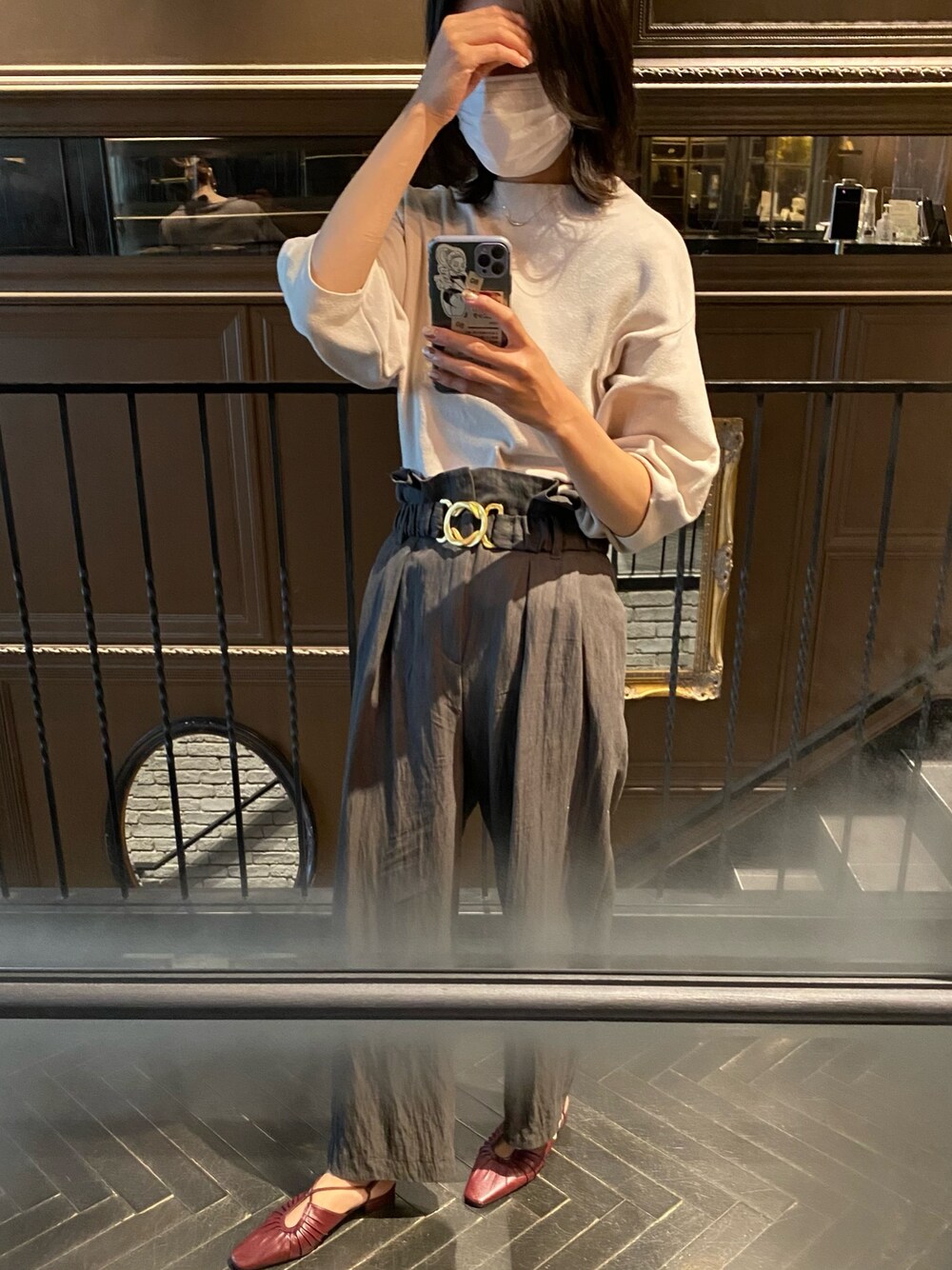 「ZARA、GU、ジーユー、ハイウエスト、ゆるコーデ、オトナカジュアル、ウエストマーク、chuclla」｜「ZARAのアイテム（パンツ、グレー系）」を使った、(n)さん（レディース・166cm）の夏コーディネートの1枚目の写真