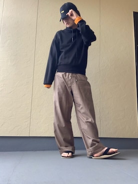 「nonnative（ノンネイティブ）のアイテム（サンダル）」を使った、moto miniさん（メンズ・171cm）の春コーディネート