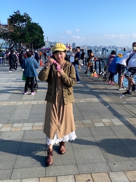 「oversize」｜「アイテム（ジャンパースカート）」を使った、Nanami🙈さん（レディース・155cm）の春コーディネート