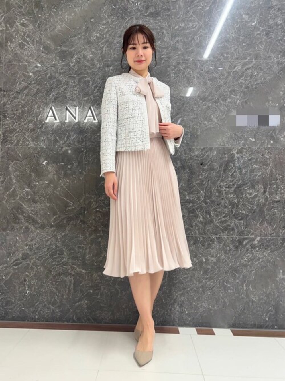 Eternal Line 2022】シアードビーボウタイプリーツ ワンピースを使った