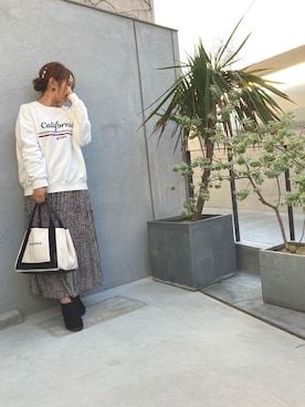 【タイムレス×アーバン】BALENCIAGA ハンドバッグ 大人コーデ BALENCIAGAのハンドバッグを使った人気ファッション