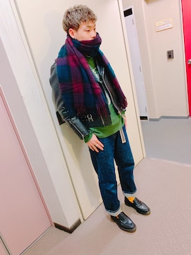 「グラニフ」｜「アイテム（ライダースジャケット）」を使った、ゆうきさん（メンズ・166cm）の秋コーディネート