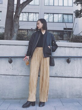 「CLANE（クラネ）のアイテム（MA-1）」を使った、ARISAさん（レディース・157cm）の冬コーディネート