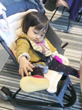 「アイテム（タイツ/ストッキング、ブルー系）」を使った、SUZU さん（キッズ・70cm）の冬コーディネート