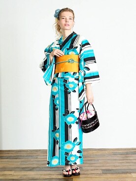 「アイテム（水着/着物・浴衣、ブルー系）」を使った、アンココンさん（レディース・163cm）の夏コーディネート
