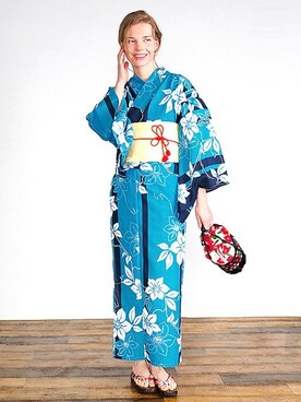 「アイテム（水着/着物・浴衣、ブルー系）」を使った、アンココンさん（レディース・163cm）の夏コーディネート