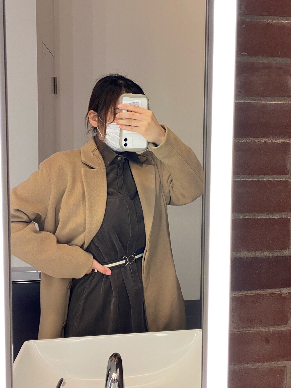 「美術館コーデ、美術館、古着、ラコステ、秋コーデ」｜「niko and...のアイテム（ジャケット/アウター、ベージュ系）」を使った、sayakafukunagaさん（レディース・161cm）の秋コーディネートの1枚目の写真