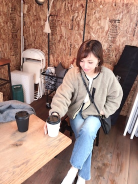 「ハイウエストストレートジーンズ」｜MIKUさん（レディース・158cm）の冬コーディネート