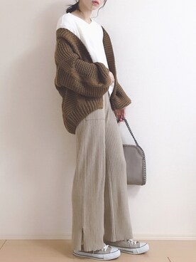 「UNIQLO（ユニクロ）のワッフルVネックT（長袖）（Tシャツ/カットソー）」を使った、MIKUさん（レディース・158cm）の冬コーディネート