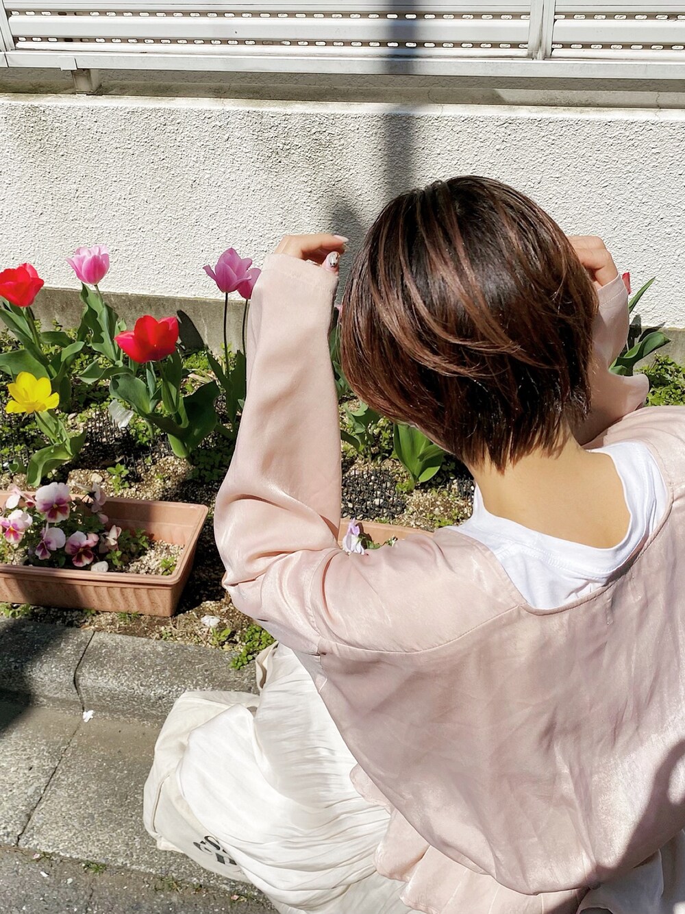 「春、とろみ素材、サテン」｜「merry jennyのアイテム（カーディガン/ボレロ、ピンク系）」を使った、pooomizukioooqさん（レディース・156cm）の春コーディネートの1枚目の写真