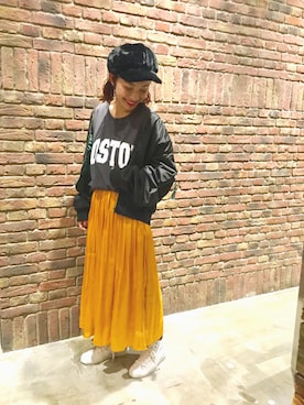 「niko and...（ニコアンド）のアイテム（MA-1）」を使った、池田 美香さん（レディース・160cm）の秋コーディネート
