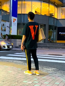 「お買い物」｜「アイテム（スニーカー）」を使った、Rskさん（メンズ・171cm）の秋コーディネート