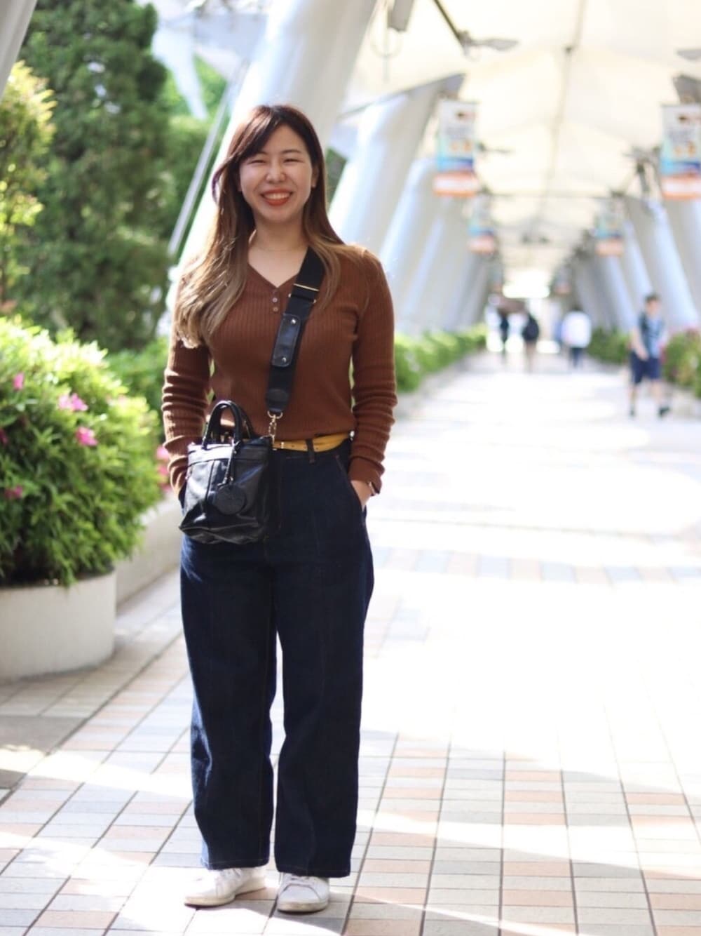 「これが私をアゲる服、シンプル、オトナカジュアル、ootd、着回しコーデ、パンツスタイル、プチプラ、カジュアル、デニム、ジーンズ」｜「GUのアイテム（ニット/セーター、ブラウン系）」を使った、cocoさん（レディース・158cm）の春コーディネートの1枚目の写真