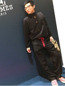 「HERMES」｜「アイテム（スリッポン）」を使った、皇(Mikoto)さん（メンズ・177cm）の春コーディネート