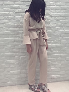 「a.v.v（アーヴェヴェ）のアイテム（セットアップ）」を使った、narumiさん（レディース・156cm）の春コーディネート