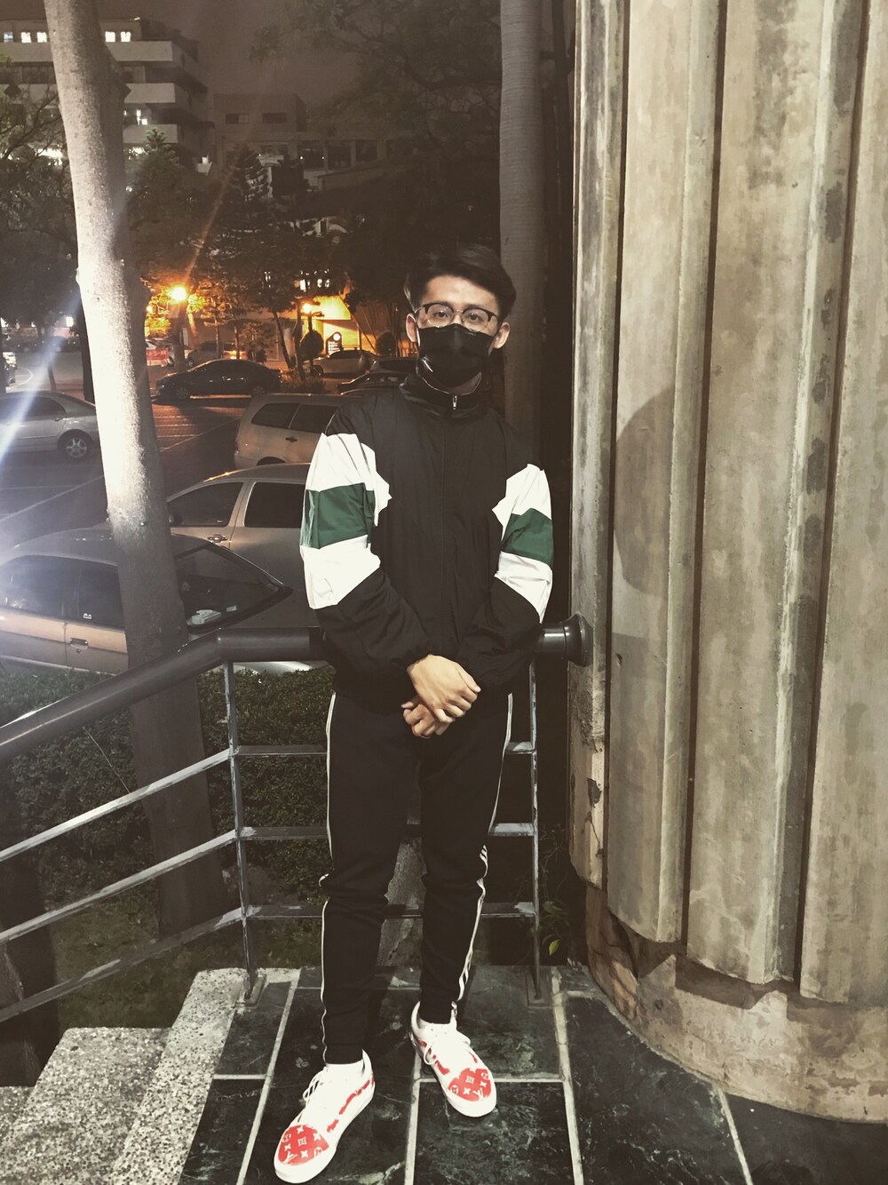 「no brandのアイテム（ジャージ、ブラック系）」を使った、kenzyyyyさん（メンズ・173cm）の冬コーディネートの1枚目の写真