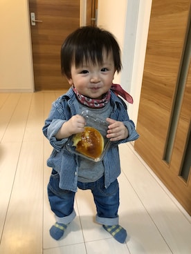 「combimini（コンビミニ）のアイテム（パンツ）」を使った、keitaさん（キッズ・80cm）の春コーディネート