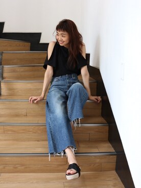 「Ungrid（アングリッド）のカットオフワイドデニム（デニムパンツ）」を使った、知久友里恵さん（レディース・164cm）の夏コーディネート