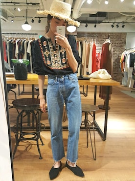 知久友里恵さん（レディース・164cm）の春コーディネート