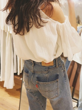 「Ungrid（アングリッド）のリメイクストレートデニム（デニムパンツ）」を使った、知久友里恵さん（レディース・164cm）の春コーディネート