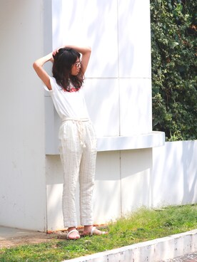 知久友里恵さん（レディース・164cm）の春コーディネート