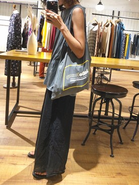 知久友里恵さん（レディース・164cm）の夏コーディネート