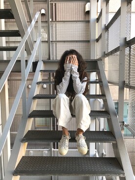 「Ungrid（アングリッド）のアイテム（ストール/ショール）」を使った、知久友里恵さん（レディース・164cm）の秋コーディネート