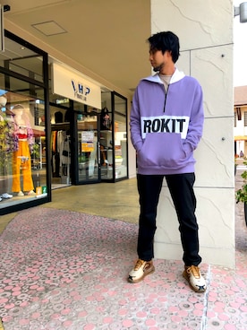 「ROKIT（ロキット）のアイテム（トップス）」を使った、ツネマツさん（メンズ・187cm）の秋コーディネート