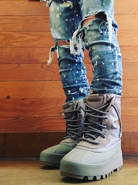 「Yeezy（イージー）のアイテム（ブーツ）」を使った、Hisato Shimomuraさん（メンズ・167cm）の秋コーディネート
