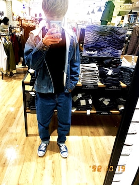 「NEW ERA（ニューエラ）のアイテム（Tシャツ/カットソー）」を使った、大学生さん（メンズ・173cm）の秋コーディネート