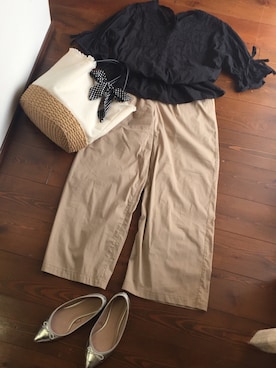 「スカラップ」｜「アイテム（チノパンツ）」を使った、kikiさん（レディース・155cm）の夏コーディネート
