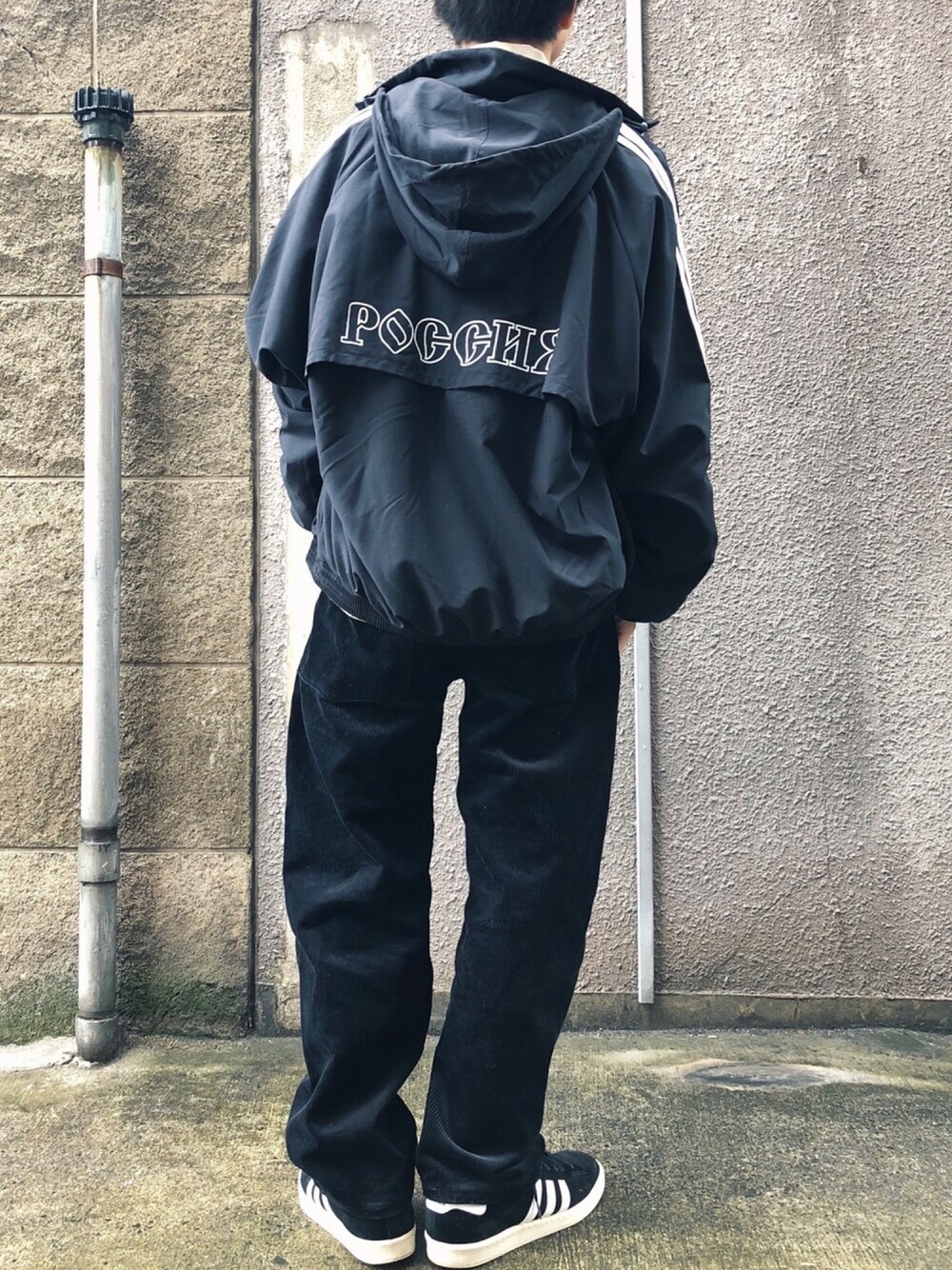 Gosha Rubchinskiyのナイロンジャケットを使った人気ファッション
