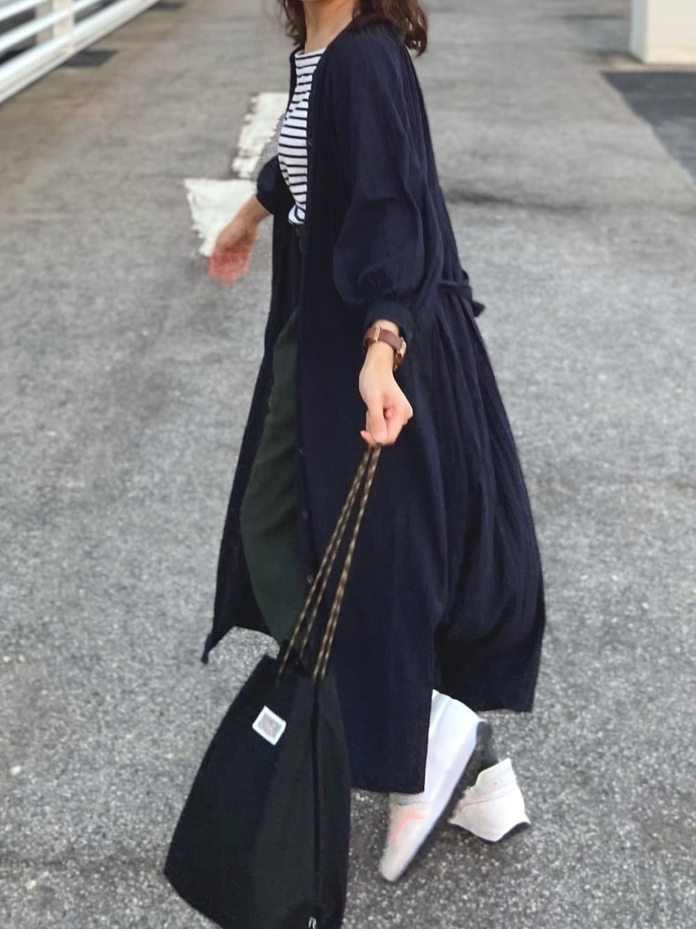 「hk、hongkong、spring、casual、comfy、girl、onepiecedress、onepiece、Japan、Japanese style」｜「ROOTOTEのアイテム（ショルダーバッグ、ブラック系）」を使った、cinwhlさん（レディース・158cm）の冬コーディネートの1枚目の写真