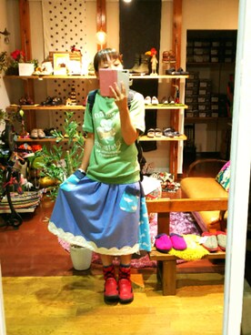 「NIRAME.CO（ニラメッコ）のアイテム（スカート）」を使った、yasuyoさん（レディース・158cm）の秋コーディネート
