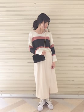 「BEAMS（ビームス）のアイテム（イヤリング）」を使った、るこ。さん（レディース・170cm）の冬コーディネート