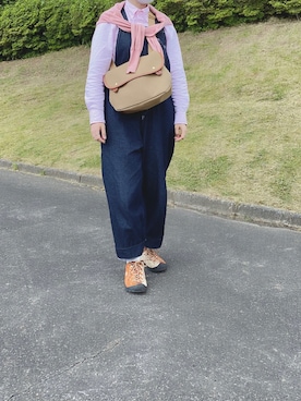 「アウトドアミックス」｜「アイテム（オールインワン・サロペット）」を使った、あやかさん（レディース・165cm）の春コーディネート