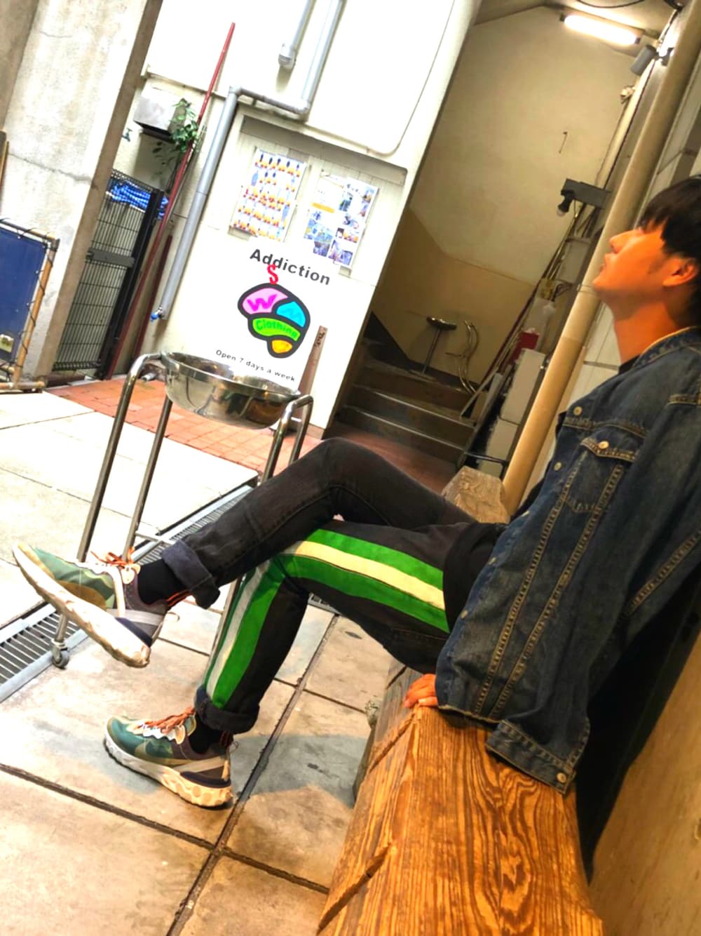 「ラブアンドピース2018、秋のブラウンスタイル、休日スタイル、スニーカー、UNDER COVER、COMME des GARCONS」｜「UNDERCOVERのアイテム（スニーカー、グリーン系）」を使った、 たっくんさん（メンズ・175cm）の秋コーディネートの1枚目の写真
