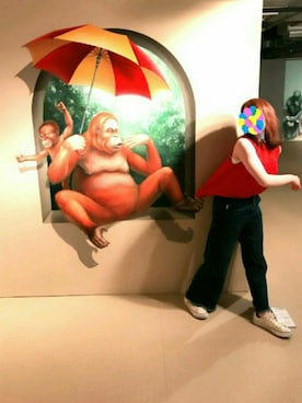 「赤トップス」｜「UNIQLO（ユニクロ）のアイテム」を使った、taakooさん（レディース・156cm）の夏コーディネート