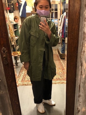「軍物」｜「アイテム（その他アウター）」を使った、歩夢さん（レディース・156cm）の秋コーディネート